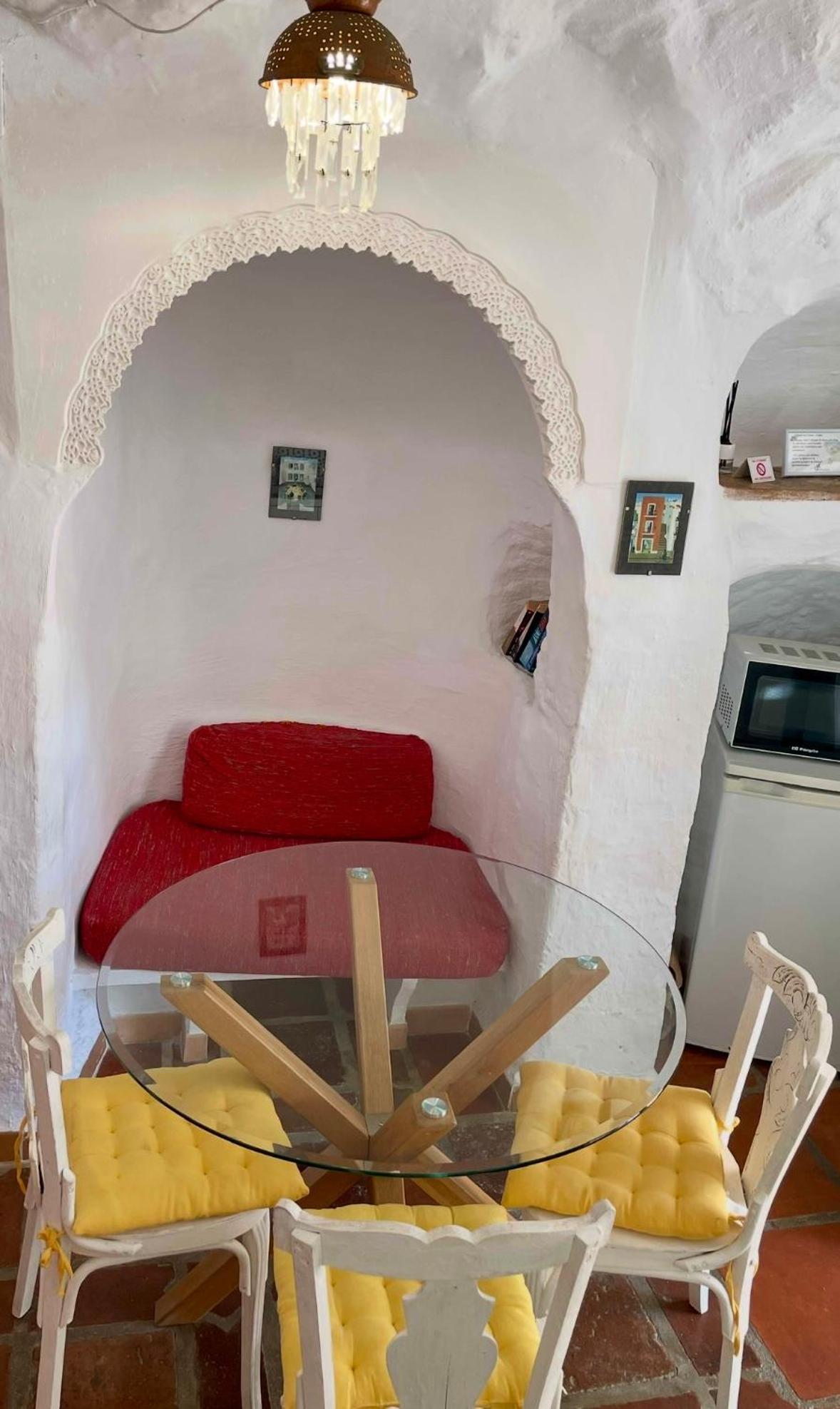 Casa Cueva Muntasal